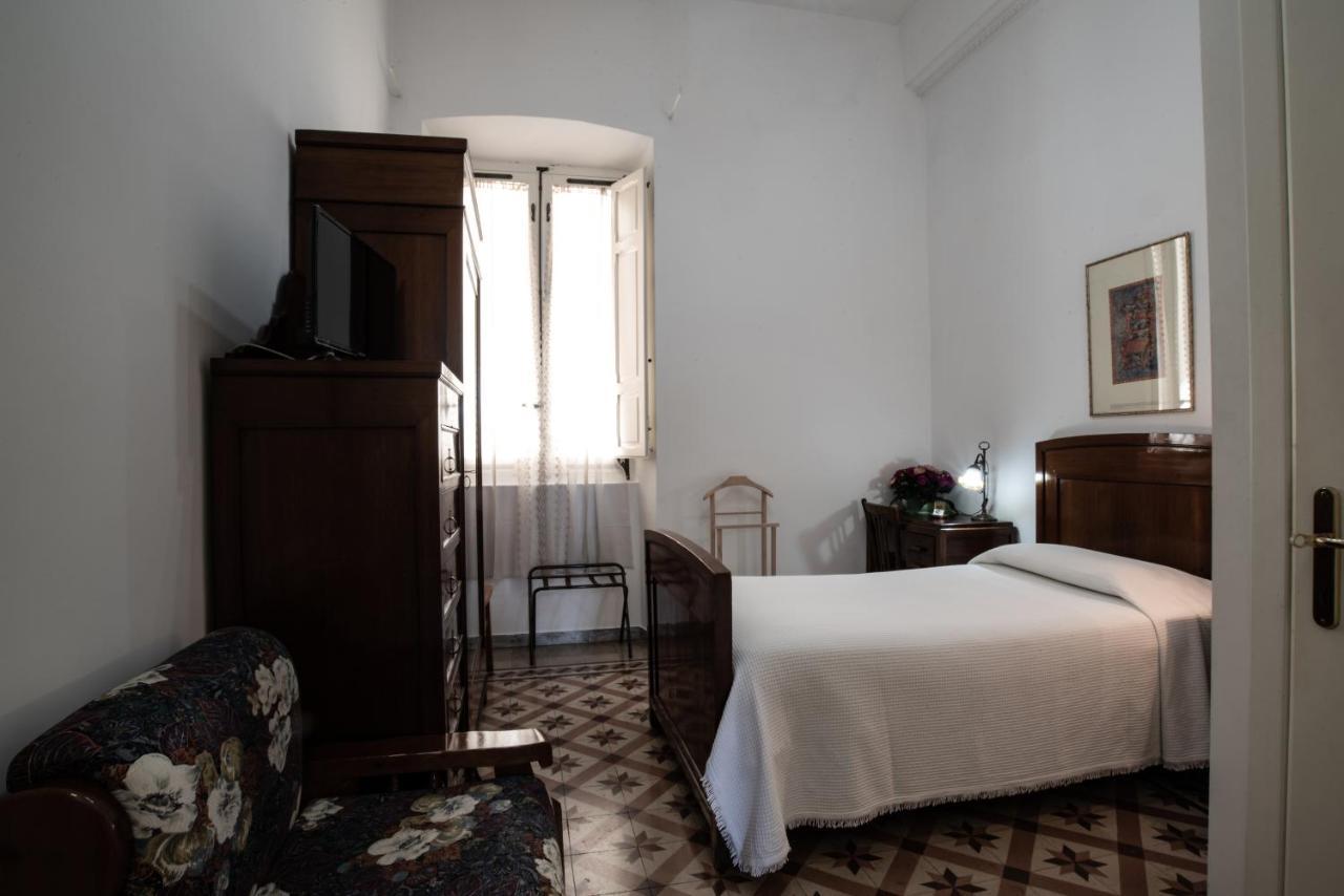 Hotel Aer Bj Vittoria Κάλιαρι Εξωτερικό φωτογραφία