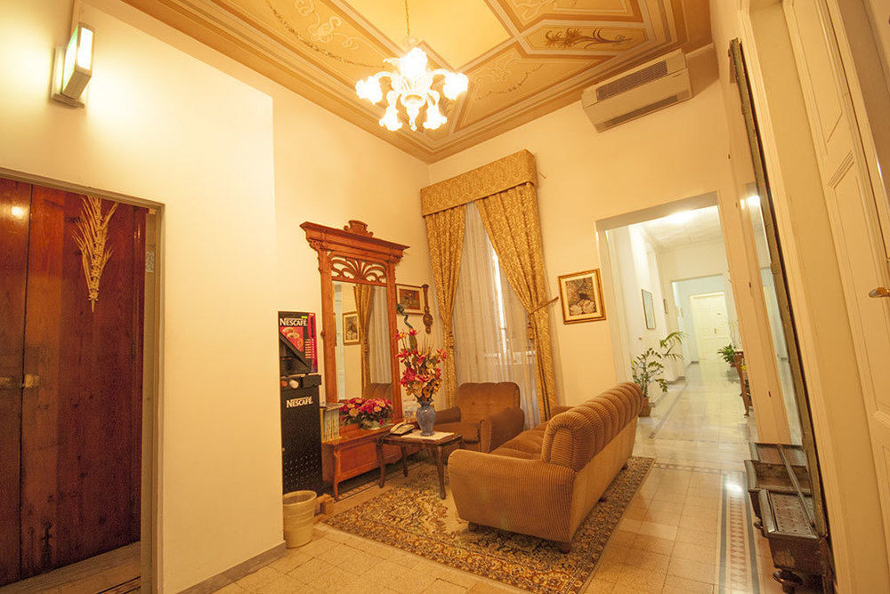 Hotel Aer Bj Vittoria Κάλιαρι Εξωτερικό φωτογραφία