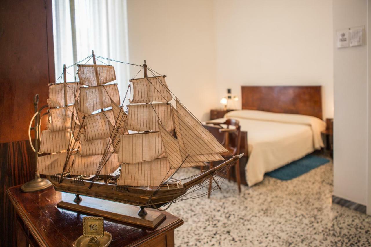 Hotel Aer Bj Vittoria Κάλιαρι Εξωτερικό φωτογραφία