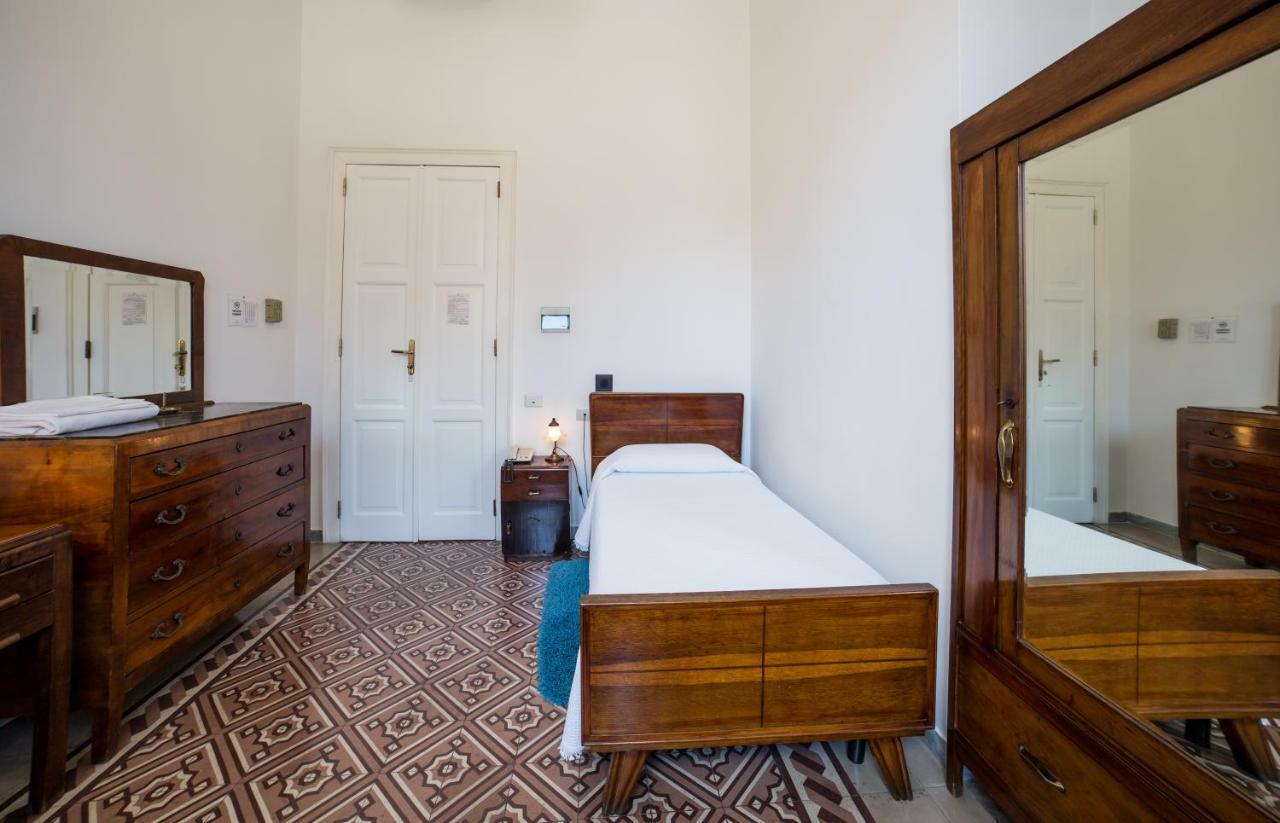 Hotel Aer Bj Vittoria Κάλιαρι Εξωτερικό φωτογραφία